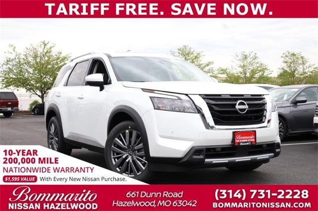 2025 Nissan Pathfinder Vehicle Photo in Hazelwood, MO 63042