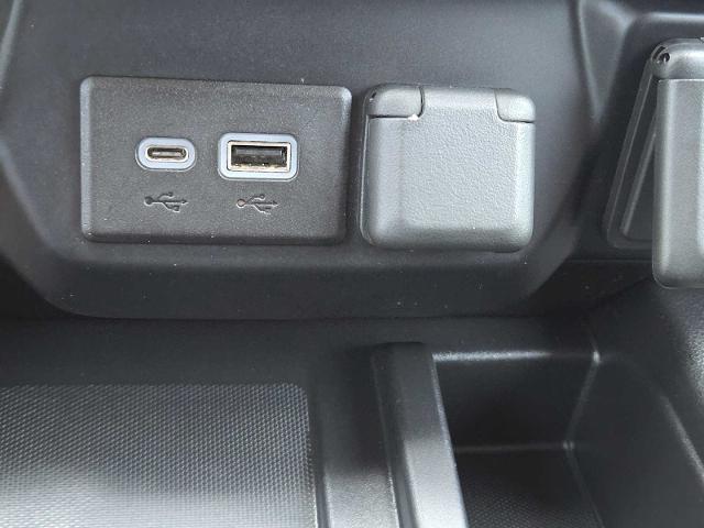 2021 Chevrolet Silverado 1500 Vehicle Photo in DENTON, TX 76210-9321