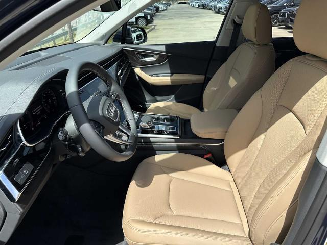 2025 Audi Q7 Vehicle Photo in HOUSTON, TX 77090