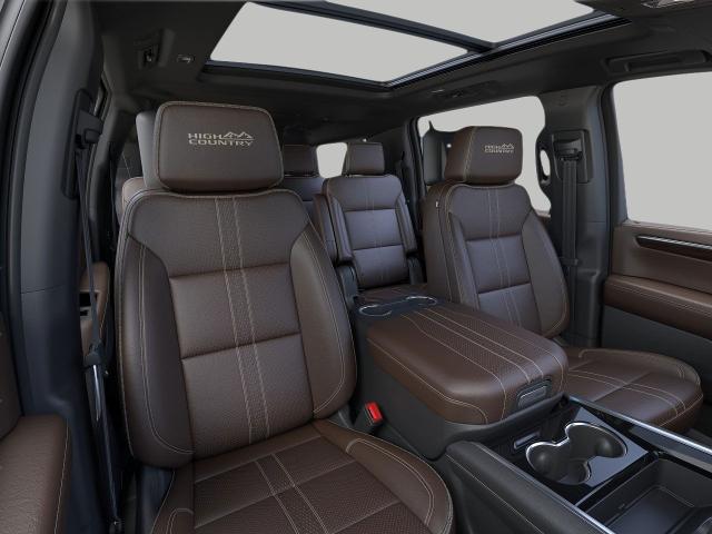 2025 Chevrolet Suburban Vehicle Photo in NEENAH, WI 54956-2243