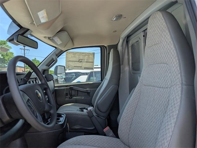 2024 Chevrolet Express Commercial Cutaway Vehicle Photo in ENGLEWOOD, CO 80113-6708