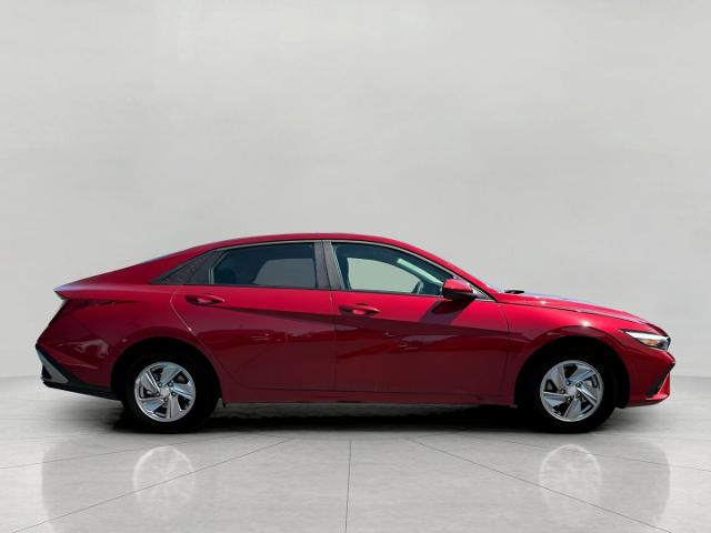 2025 Hyundai ELANTRA Vehicle Photo in Green Bay, WI 54304