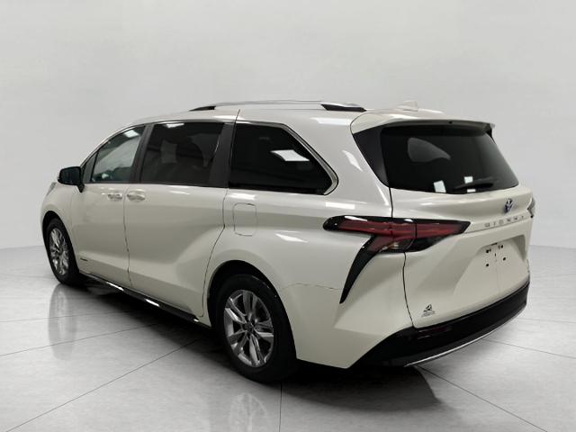 2021 Toyota Sienna Vehicle Photo in Appleton, WI 54913