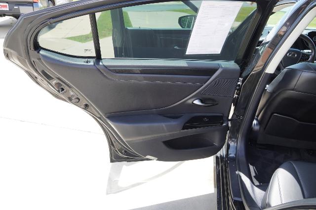 2023 Lexus ES 350 Vehicle Photo in Riverdale, UT 84405