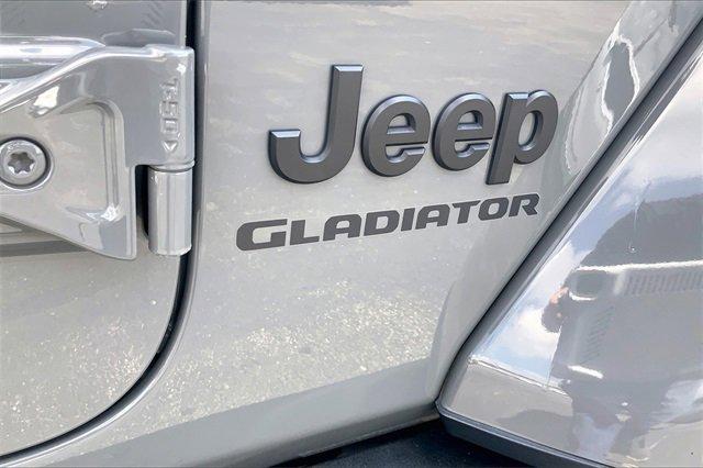 2022 Jeep Gladiator Vehicle Photo in INDEPENDENCE, MO 64055-1377