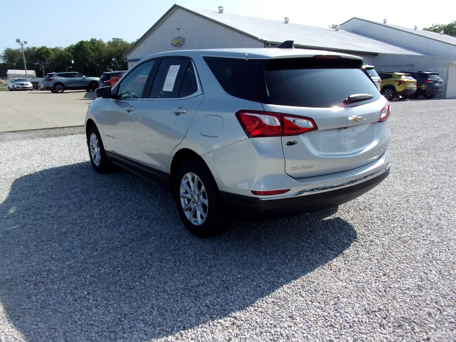 Used 2021 Chevrolet Equinox LT with VIN 3GNAXUEV8MS158572 for sale in Orleans, IN