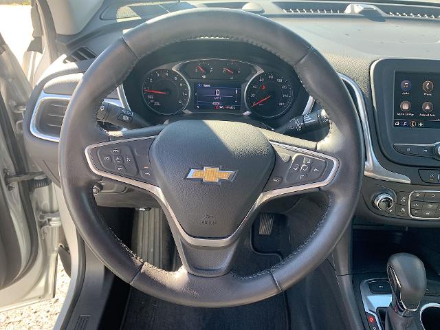 2022 Chevrolet Equinox Vehicle Photo in MOON TOWNSHIP, PA 15108-2571