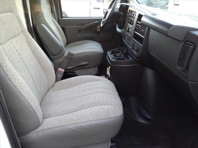2024 GMC Savana Cutaway 3500 Vehicle Photo in LYNDHURST, NJ 07071-2008