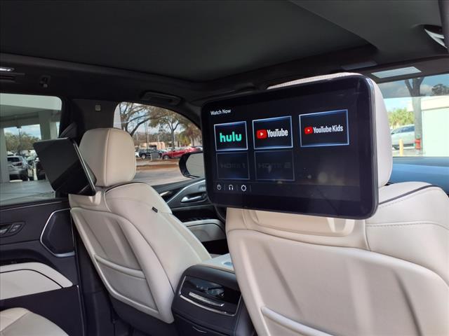 2024 Cadillac Escalade Vehicle Photo in TAMPA, FL 33612-3404