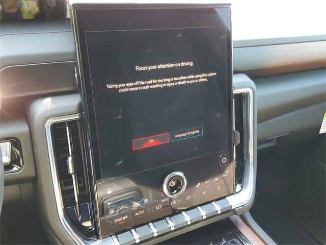 2025 GMC Yukon XL Vehicle Photo in SUNRISE, FL 33323-3202