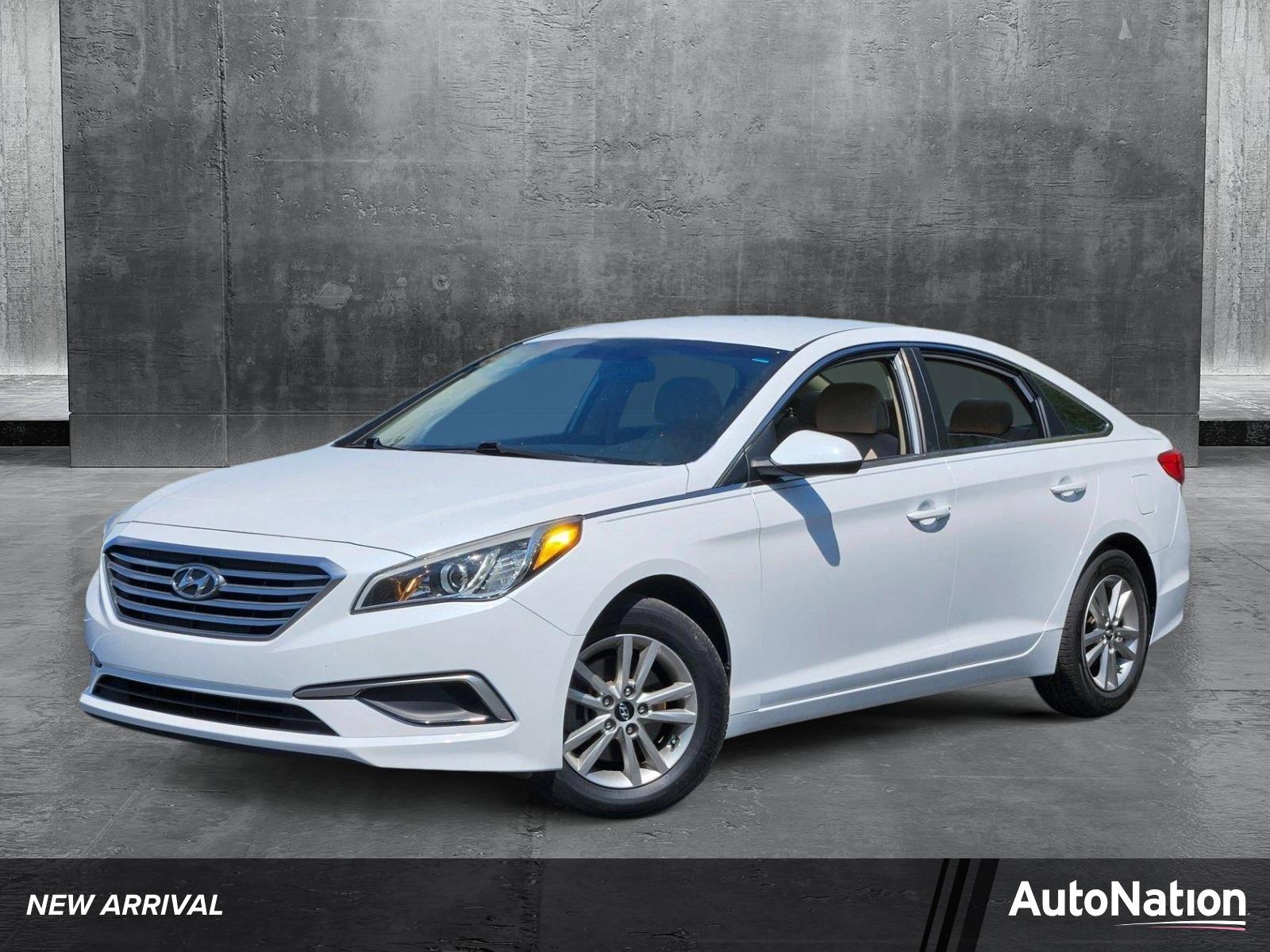 2017 Hyundai SONATA Vehicle Photo in Clearwater, FL 33764