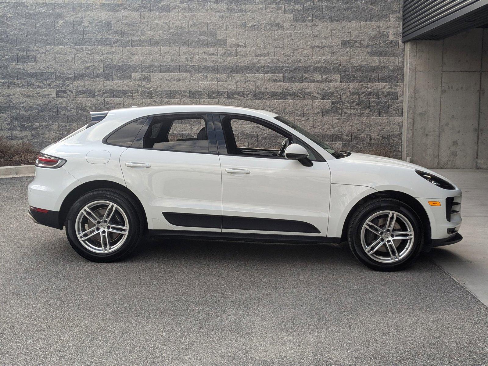 2020 Porsche Macan Vehicle Photo in Towson, MD 21204