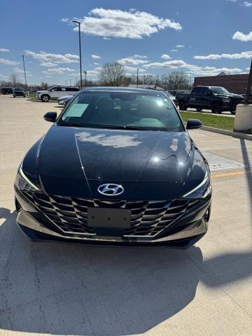 2021 Hyundai ELANTRA Vehicle Photo in Peoria, IL 61615
