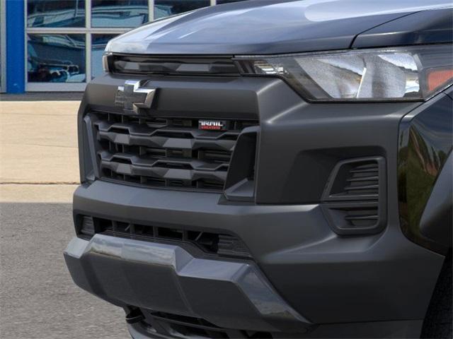 2025 Chevrolet Colorado Vehicle Photo in ENGLEWOOD, CO 80113-6708