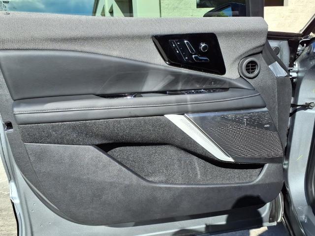 2025 Cadillac OPTIQ Vehicle Photo in TAMPA, FL 33612-3404