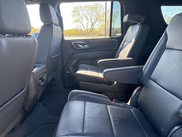 2023 Chevrolet Suburban Vehicle Photo in MANHATTAN, KS 66502-5036
