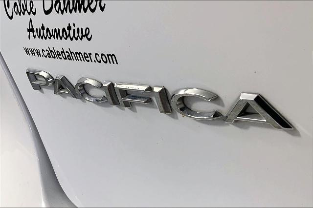2023 Chrysler Pacifica Vehicle Photo in Kansas City, MO 64114