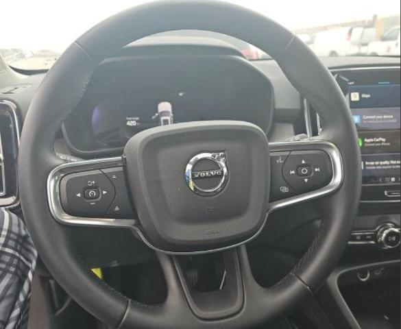 2025 Volvo XC40 Vehicle Photo in San Antonio, TX 78230