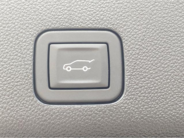 2025 Chevrolet Suburban Vehicle Photo in BEAUFORT, SC 29906-4218