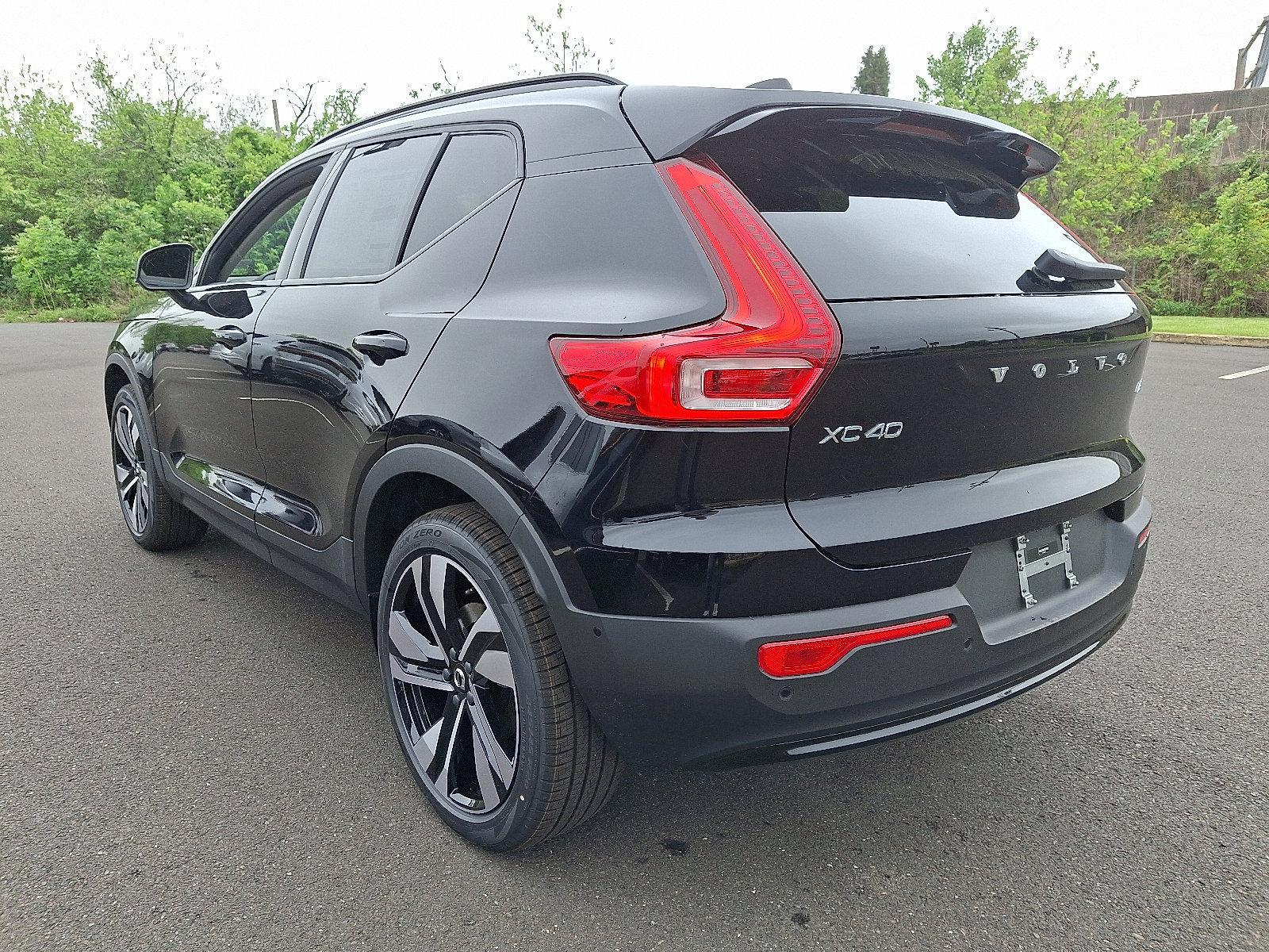 2025 Volvo XC40 Vehicle Photo in Trevose, PA 19053