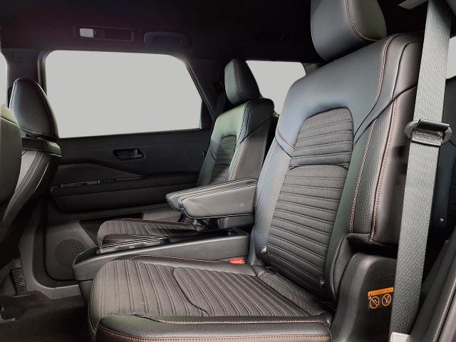 2025 Nissan Pathfinder Vehicle Photo in Oshkosh, WI 54904