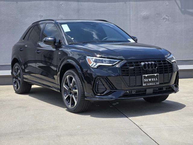 2025 Audi Q3 Vehicle Photo in SUGAR LAND, TX 77478