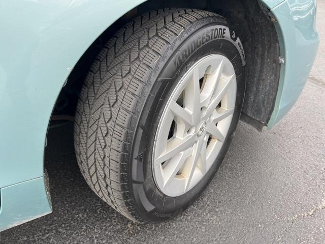 2014 Toyota Prius v Vehicle Photo in GREEN BAY, WI 54304-5303