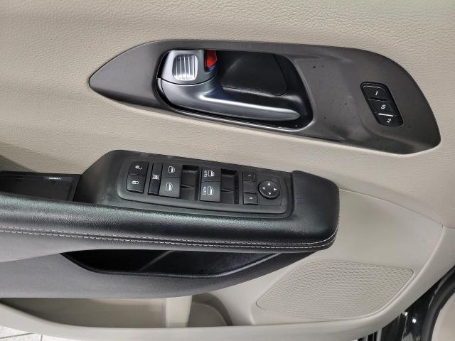 2023 Chrysler Pacifica Vehicle Photo in Kaukauna, WI 54130