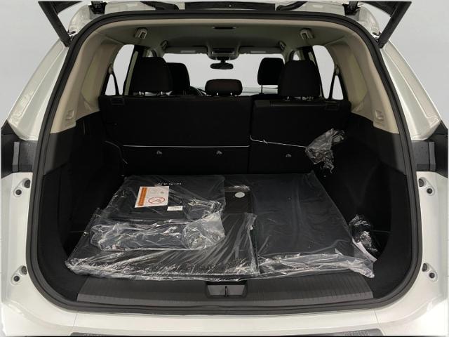 2025 Nissan Rogue Vehicle Photo in Appleton, WI 54913