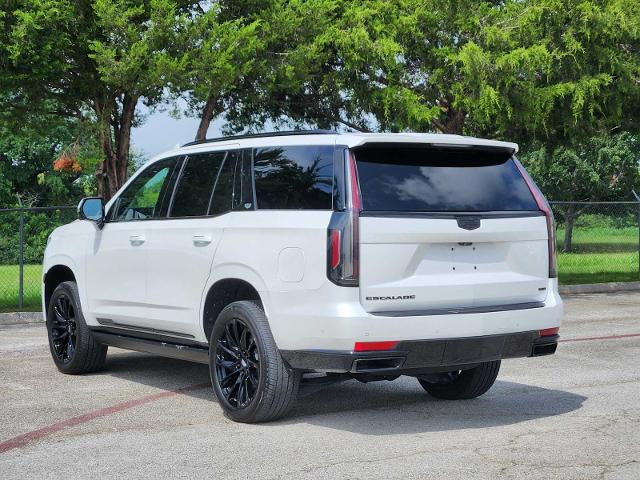 2024 Cadillac Escalade Vehicle Photo in DENTON, TX 76210-9321