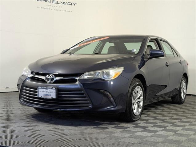 2017 Toyota Camry Vehicle Photo in ENGLEWOOD, CO 80113-6708