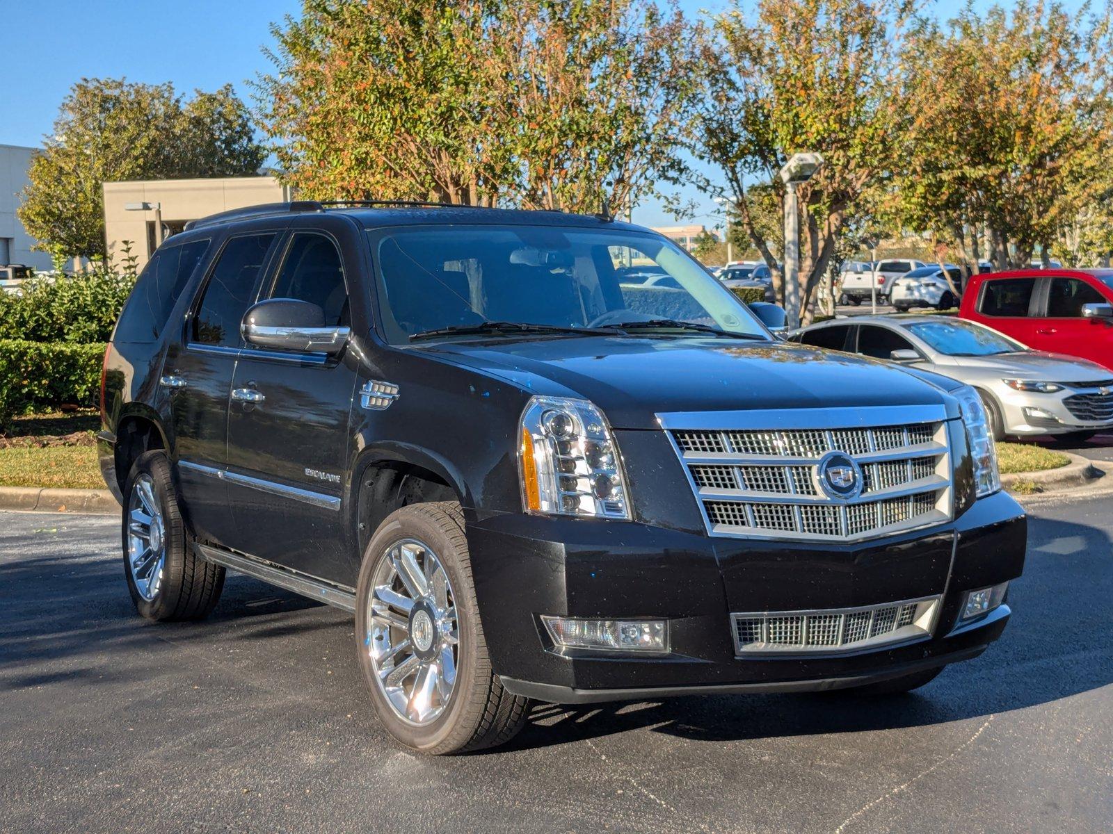 2011 Cadillac Escalade Vehicle Photo in Sanford, FL 32771