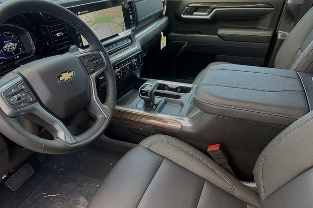 2025 Chevrolet Silverado 1500 Vehicle Photo in RIVERSIDE, CA 92504-4106