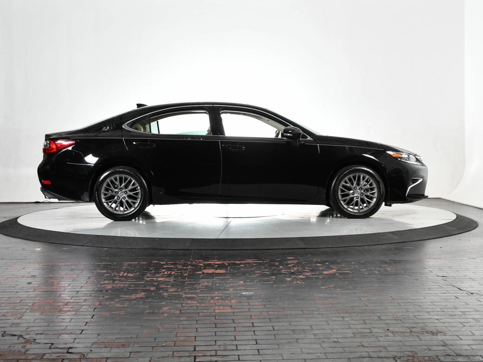 2018 Lexus ES 350 Vehicle Photo in DALLAS, TX 75235