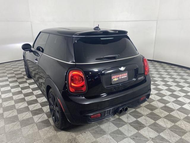 2014 MINI Cooper Hardtop Vehicle Photo in MEDINA, OH 44256-9001