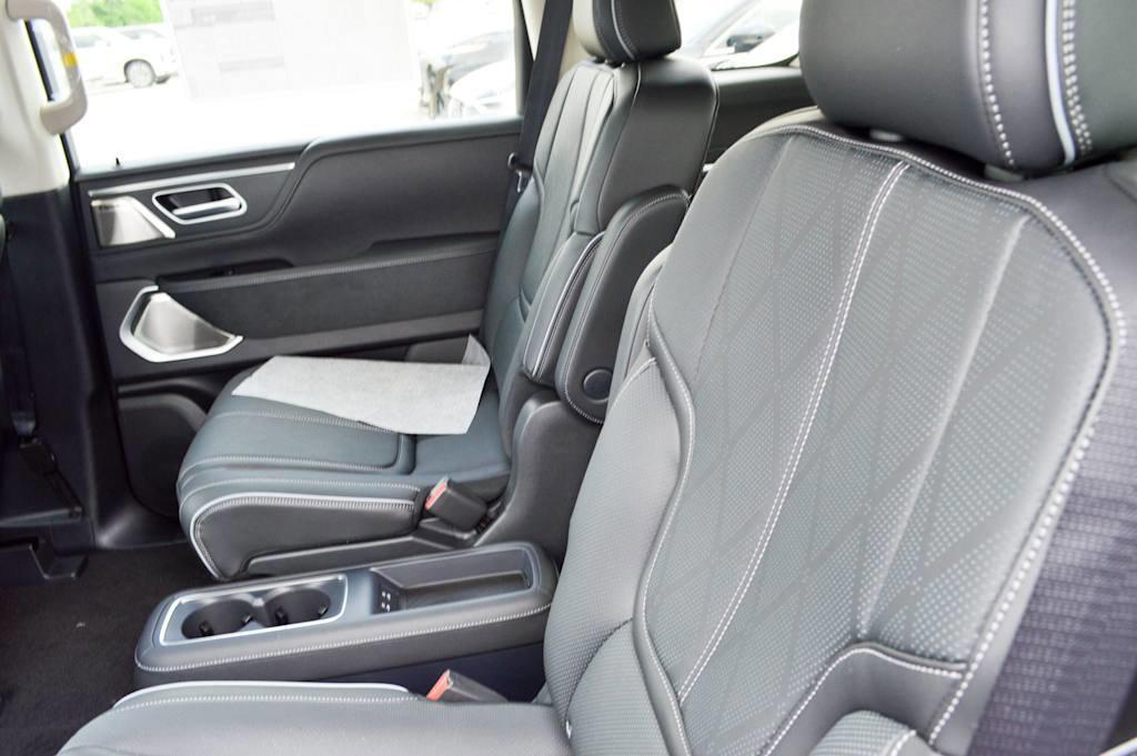 2025 INFINITI QX80 Vehicle Photo in Houston, TX 77090