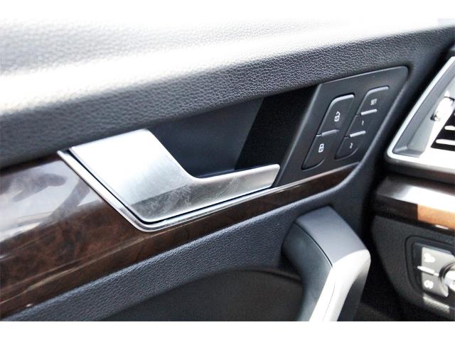 2019 Audi Q5 Vehicle Photo in ROSENBERG, TX 77471-5675