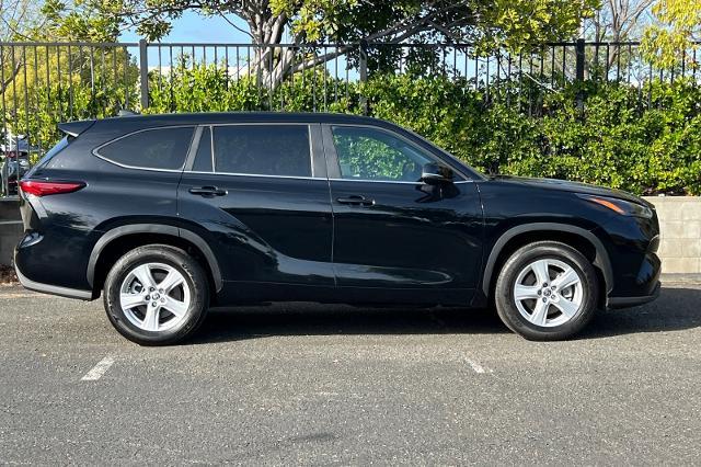 Used 2023 Toyota Highlander L with VIN 5TDKDRAH5PS519669 for sale in Newark, CA