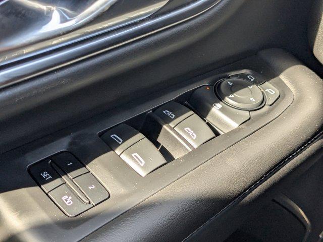 2023 Chevrolet Suburban Vehicle Photo in BRUNSWICK, GA 31525-1881