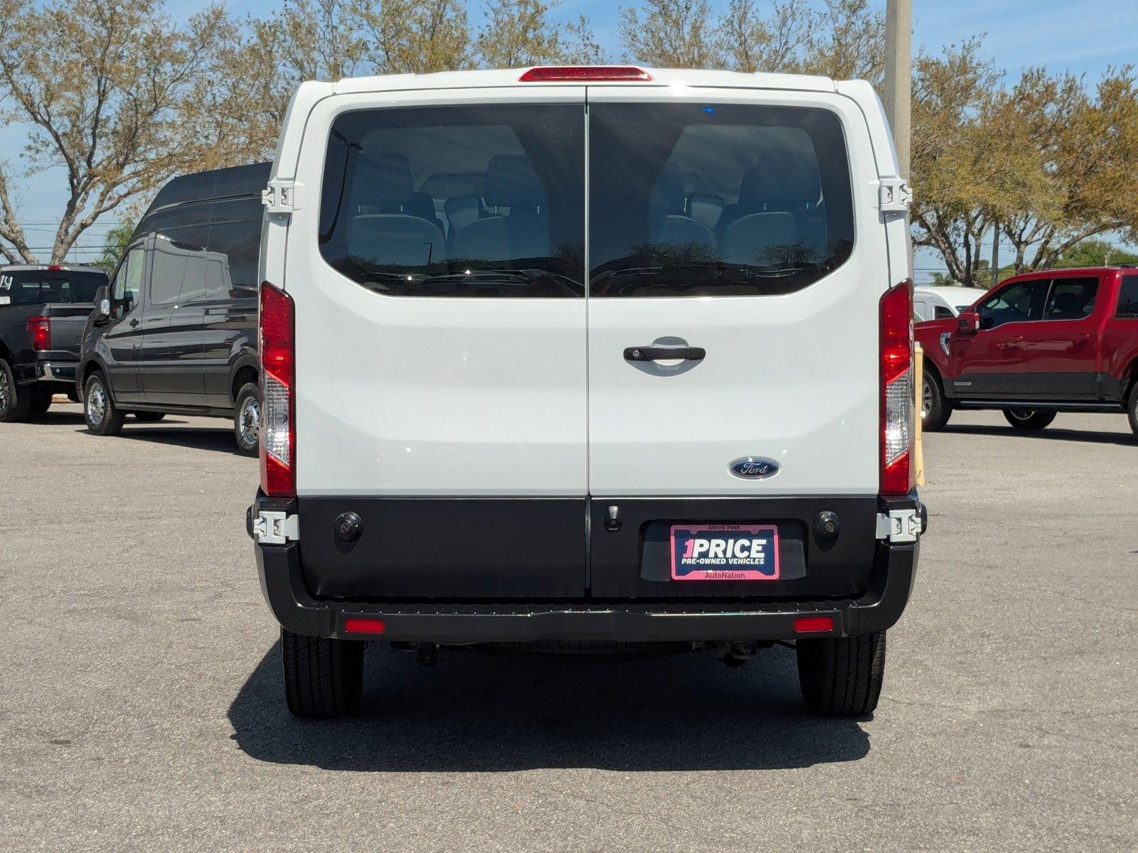 2019 Ford Transit Passenger Wagon Vehicle Photo in St. Petersburg, FL 33713