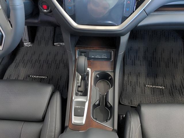 2024 Subaru Ascent Vehicle Photo in Green Bay, WI 54304
