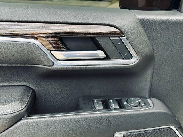 2023 GMC Sierra 1500 Vehicle Photo in MEDINA, OH 44256-9631