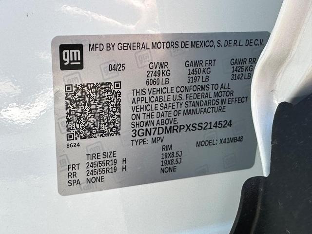 2025 Chevrolet Equinox EV Vehicle Photo in COLUMBIA, MO 65203-3903