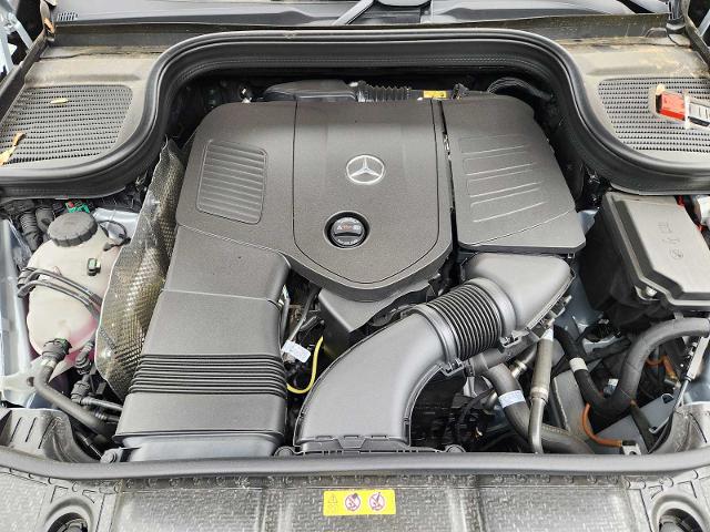 2025 Mercedes-Benz GLE Vehicle Photo in HOUSTON, TX 77079