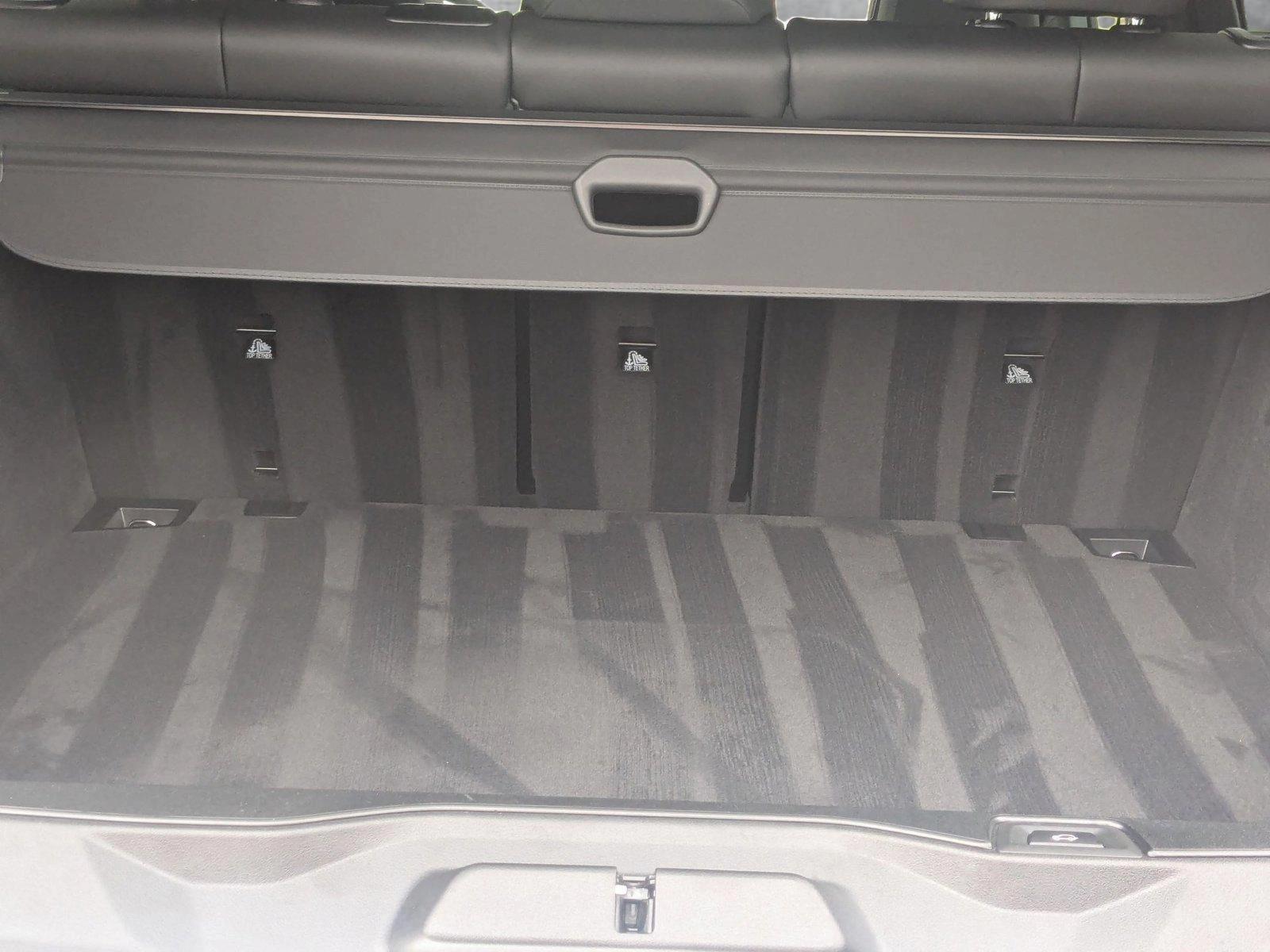 2025 BMW X5 sDrive40i Vehicle Photo in Valencia, CA 91355