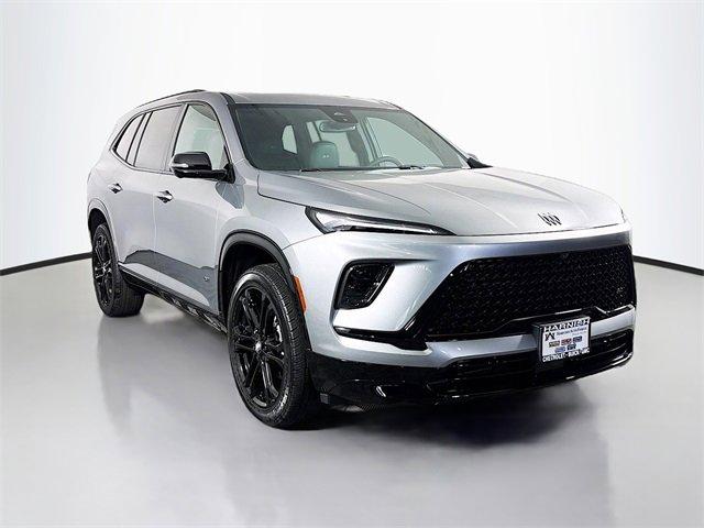 2025 Buick Enclave Vehicle Photo in PUYALLUP, WA 98371-4149