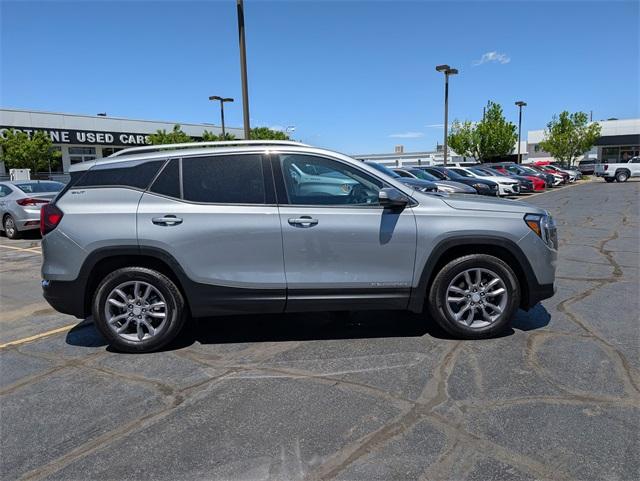 2024 GMC Terrain Vehicle Photo in AURORA, CO 80012-4011