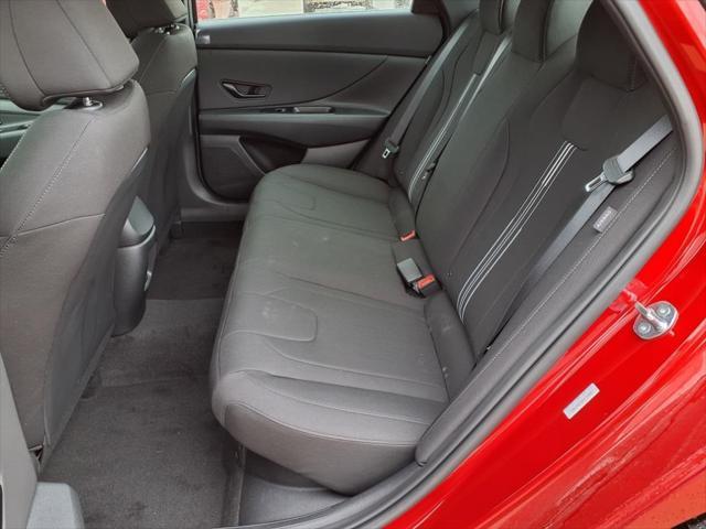 2025 Hyundai ELANTRA Hybrid Vehicle Photo in Peoria, IL 61615