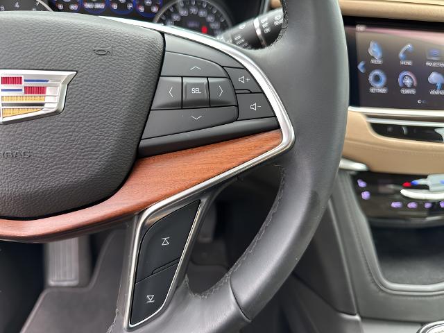 2017 Cadillac XT5 Vehicle Photo in MANITOWOC, WI 54220-5838