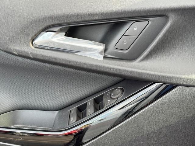 2026 Chevrolet Equinox Vehicle Photo in COLUMBIA, MO 65203-3903